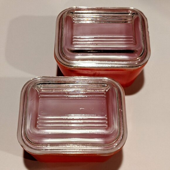 Pyrex 501 Small Red Refrigerator Covered Dishes - Set of 2 - Picture 6 of 9